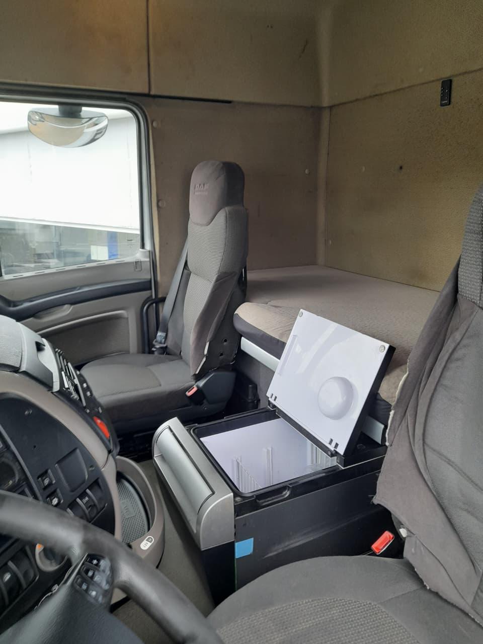 DAF-XF-XF 105 FTS 460 6x2 (diesel)(E5)