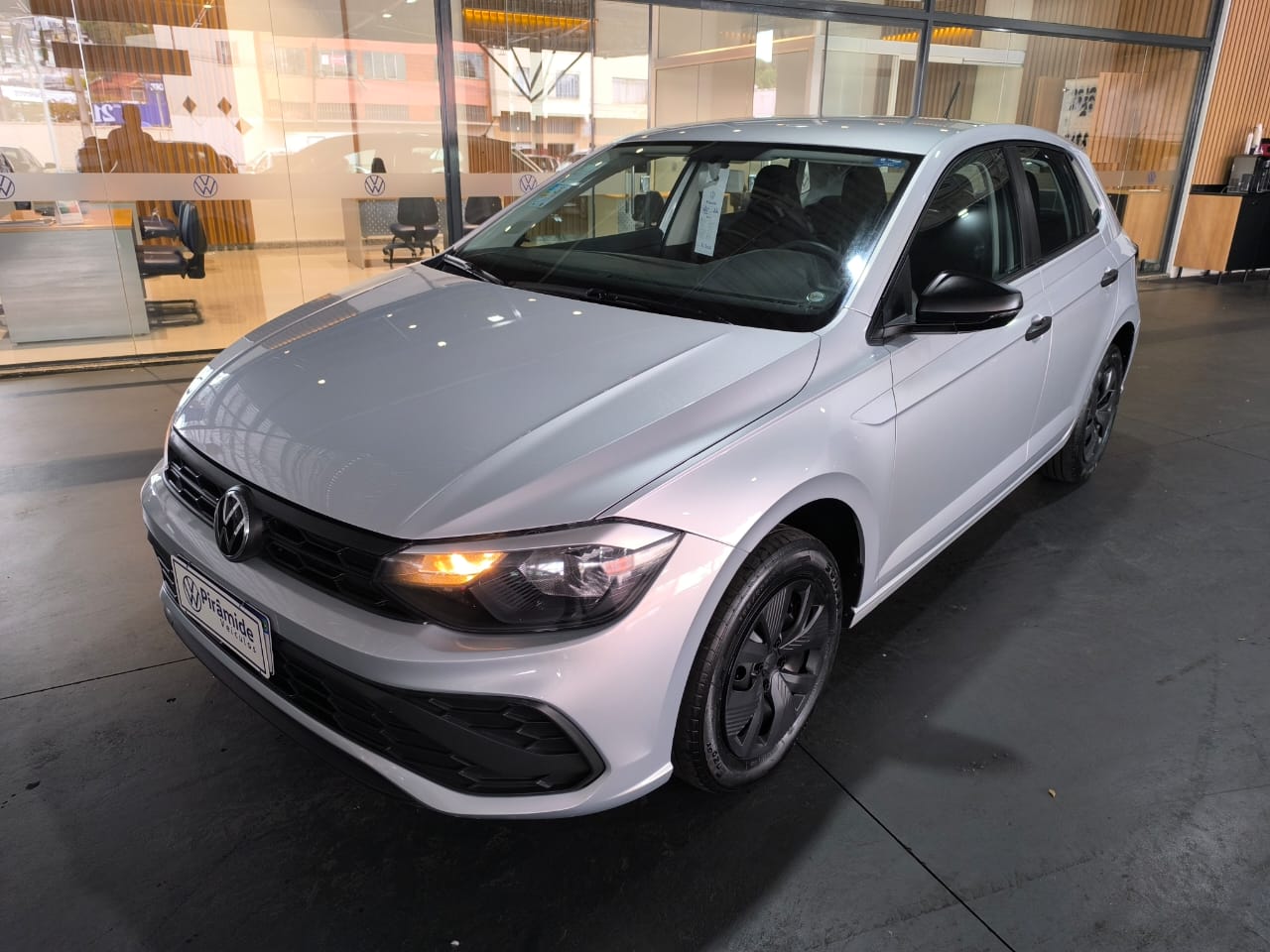 Polo Track 1.0 Flex 12V 5p