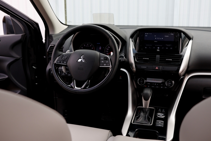 Mitsubishi-ECLIPSE CROSS-1.5 MIVEC TURBO GASOLINA HPE-S CVT