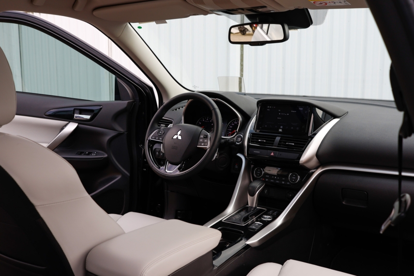 Mitsubishi-ECLIPSE CROSS-1.5 MIVEC TURBO GASOLINA HPE-S CVT