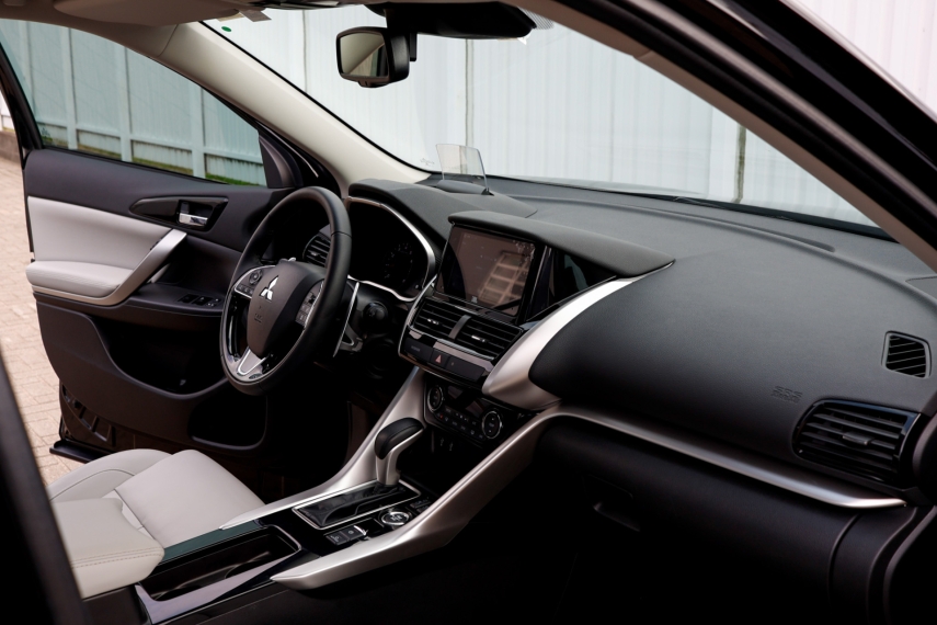 Mitsubishi-ECLIPSE CROSS-1.5 MIVEC TURBO GASOLINA HPE-S CVT