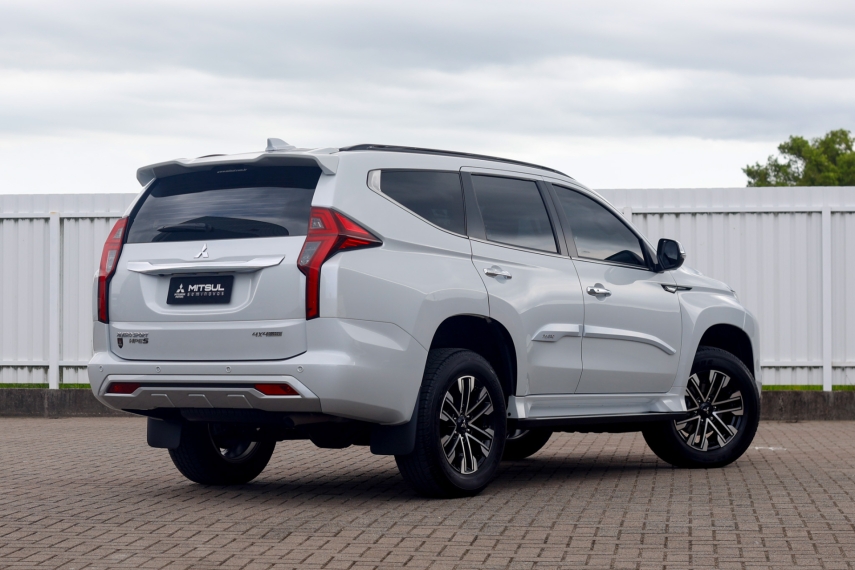 Mitsubishi-PAJERO SPORT-2.4 16V MIVEC TURBO DIESEL HPE-S AWD AUTOMÁTICO