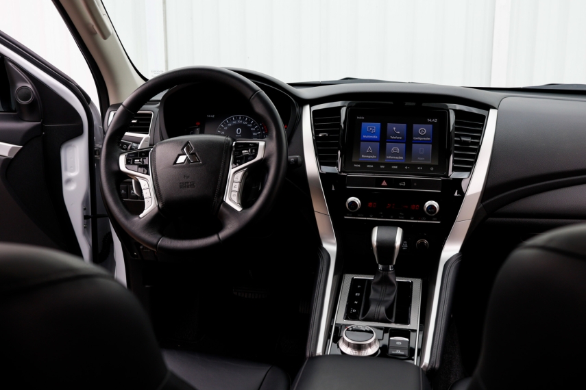 Mitsubishi-PAJERO SPORT-2.4 16V MIVEC TURBO DIESEL HPE-S AWD AUTOMÁTICO