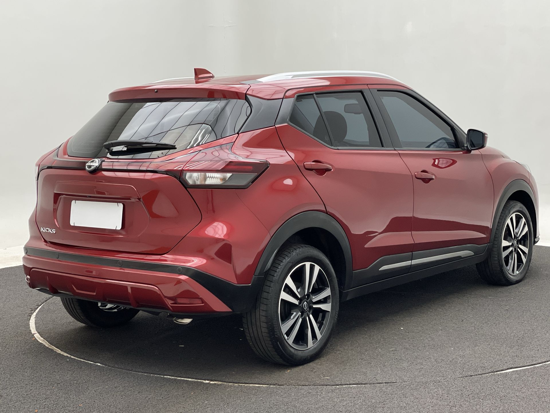 KICKS Advance 1.6 16V Flex Aut.