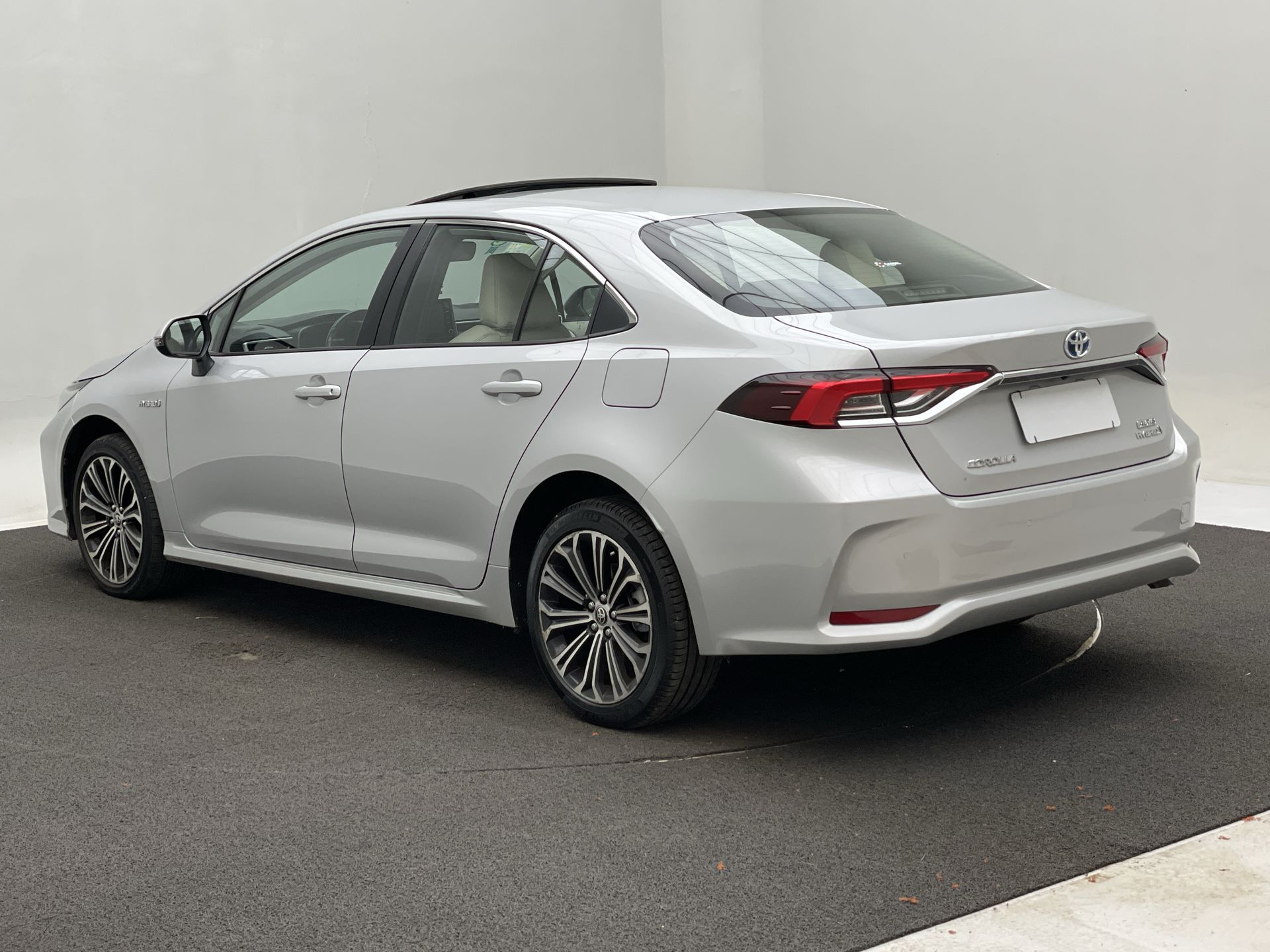 Toyota-COROLLA-Corolla Altis Prem. 1.8 Aut. (Híbrido)