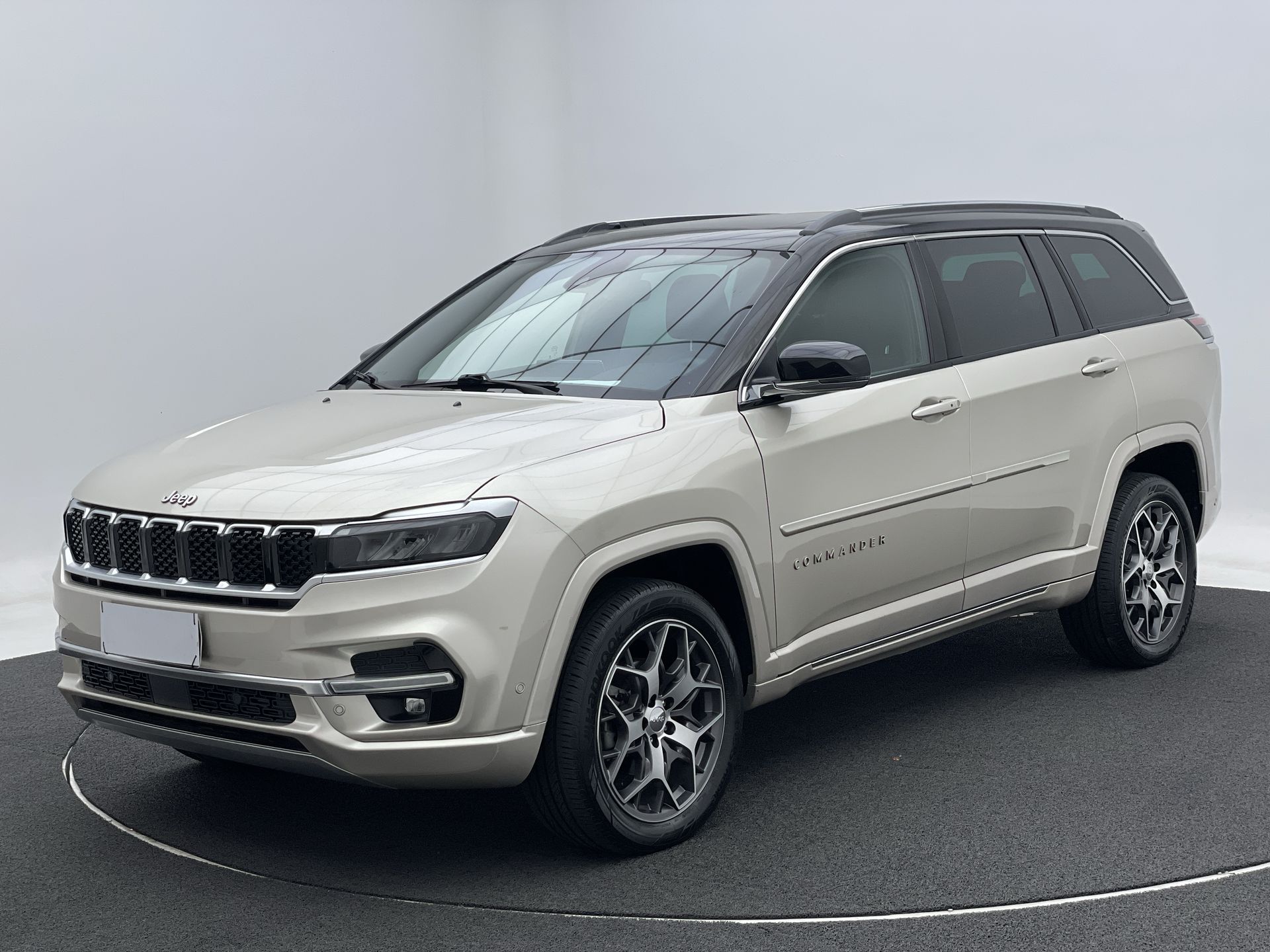 Commander Overl. TD380 2.0 4x4 Die. Aut.