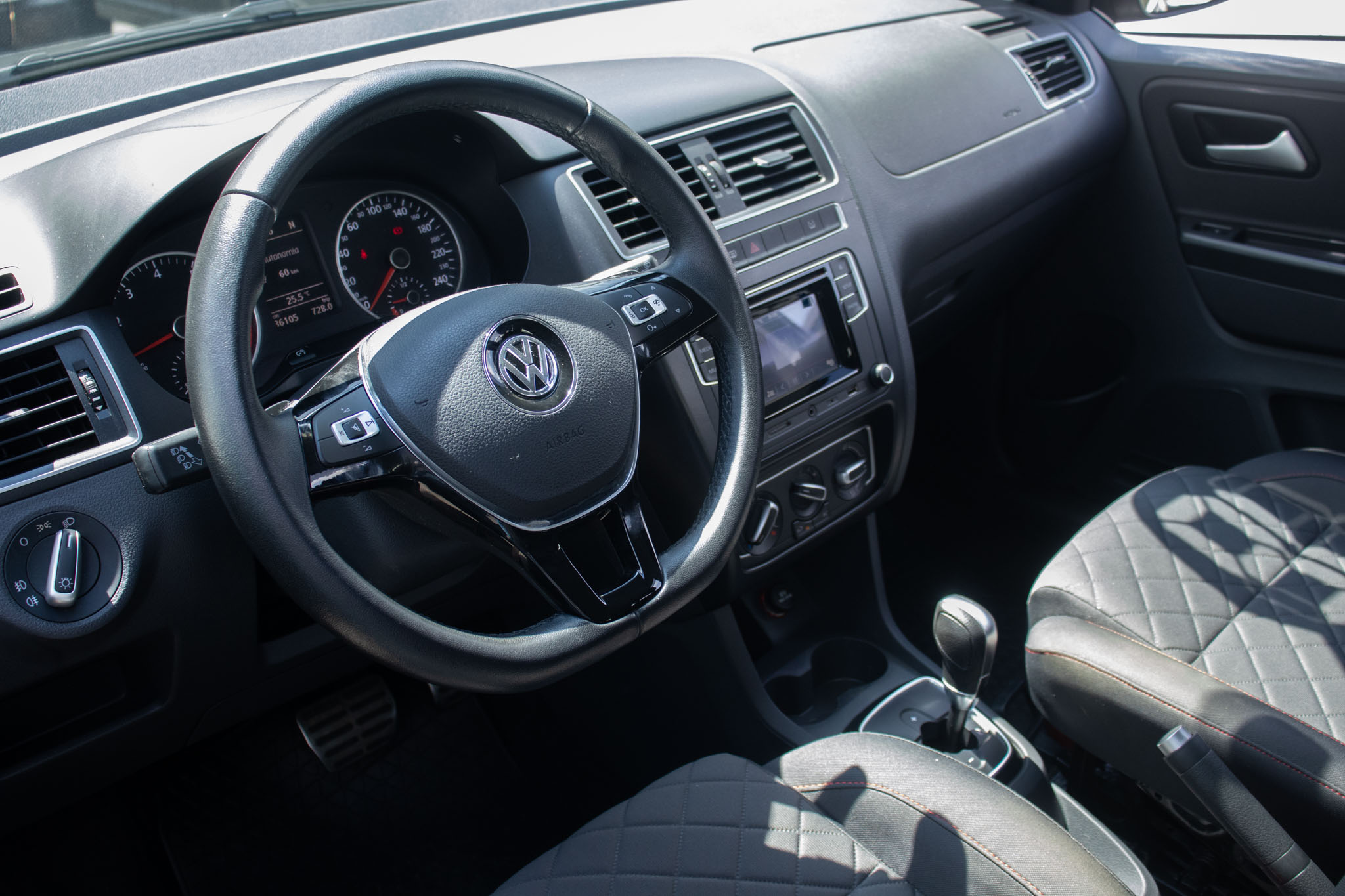 VW - Volkswagen-Fox-Fox Highline1.6 Flex 16V 5p