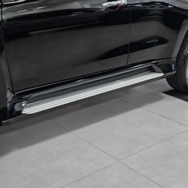 Mitsubishi-PAJERO SPORT-2.4 16V MIVEC TURBO DIESEL HPE AWD AUTOMÁTICO