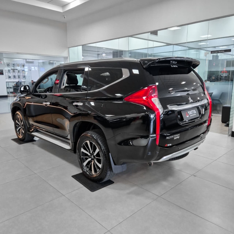 Mitsubishi-PAJERO SPORT-2.4 16V MIVEC TURBO DIESEL HPE AWD AUTOMÁTICO