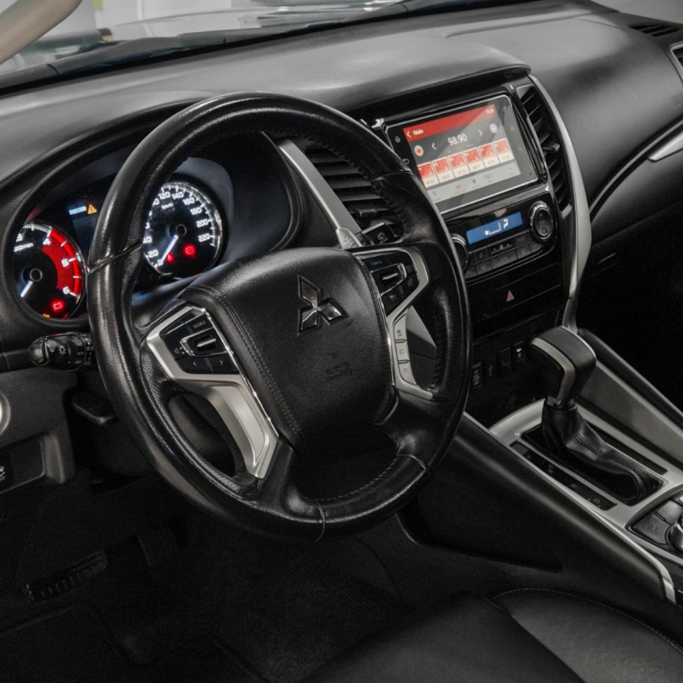 Mitsubishi-PAJERO SPORT-2.4 16V MIVEC TURBO DIESEL HPE AWD AUTOMÁTICO