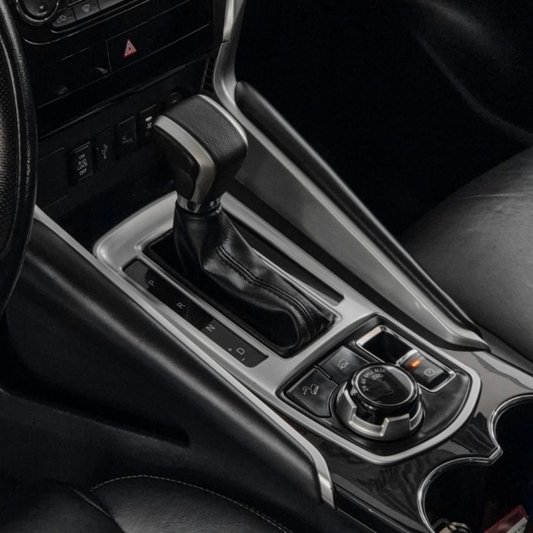 Mitsubishi-PAJERO SPORT-2.4 16V MIVEC TURBO DIESEL HPE AWD AUTOMÁTICO