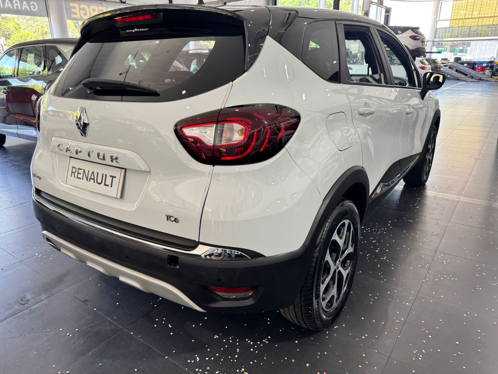 Renault-CAPTUR-CAPTUR Intense 1.3 TB 16V Flex 5p Aut.