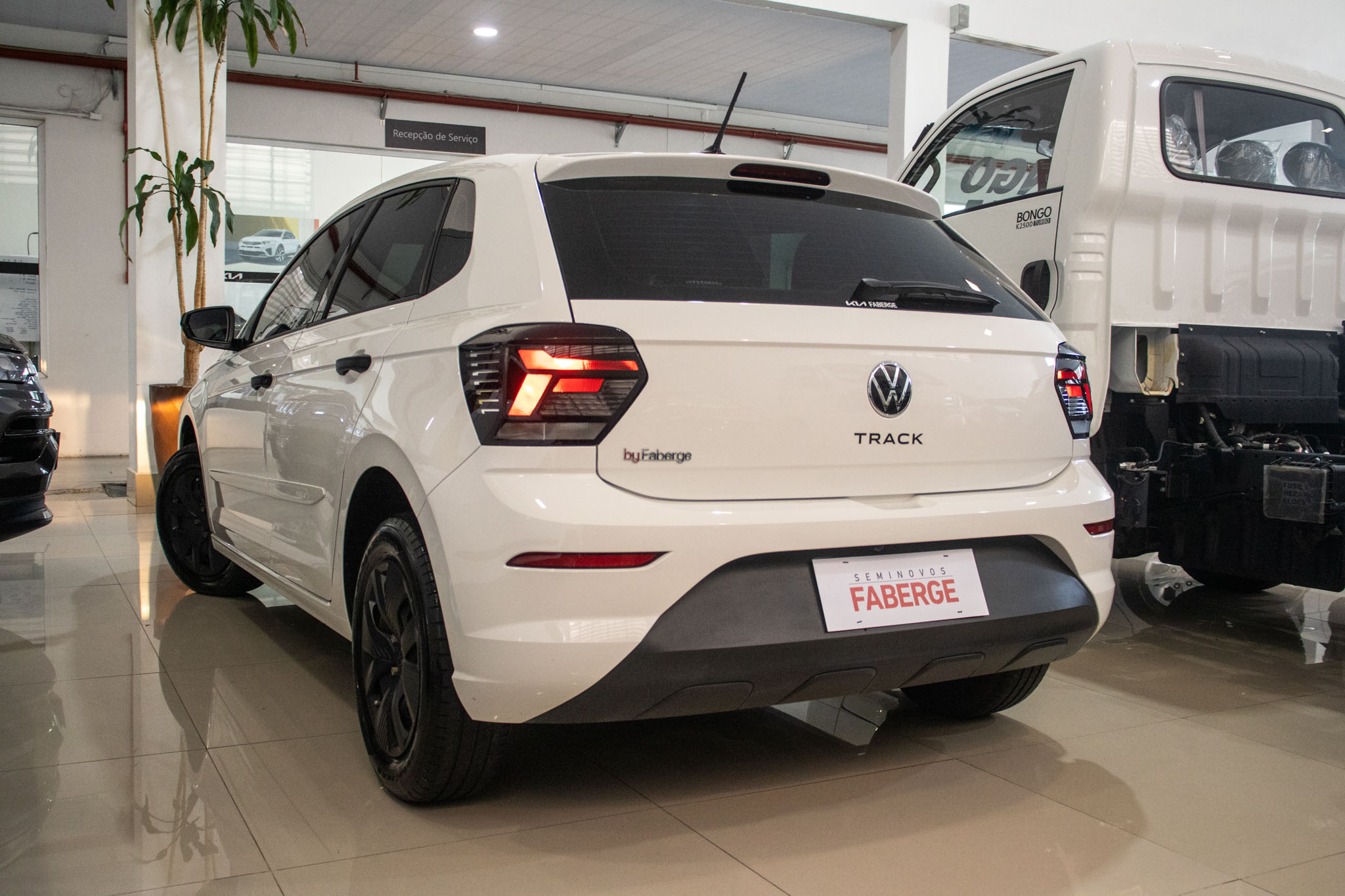 VW - Volkswagen-Polo-Polo Track 1.0 Flex 12V 5p