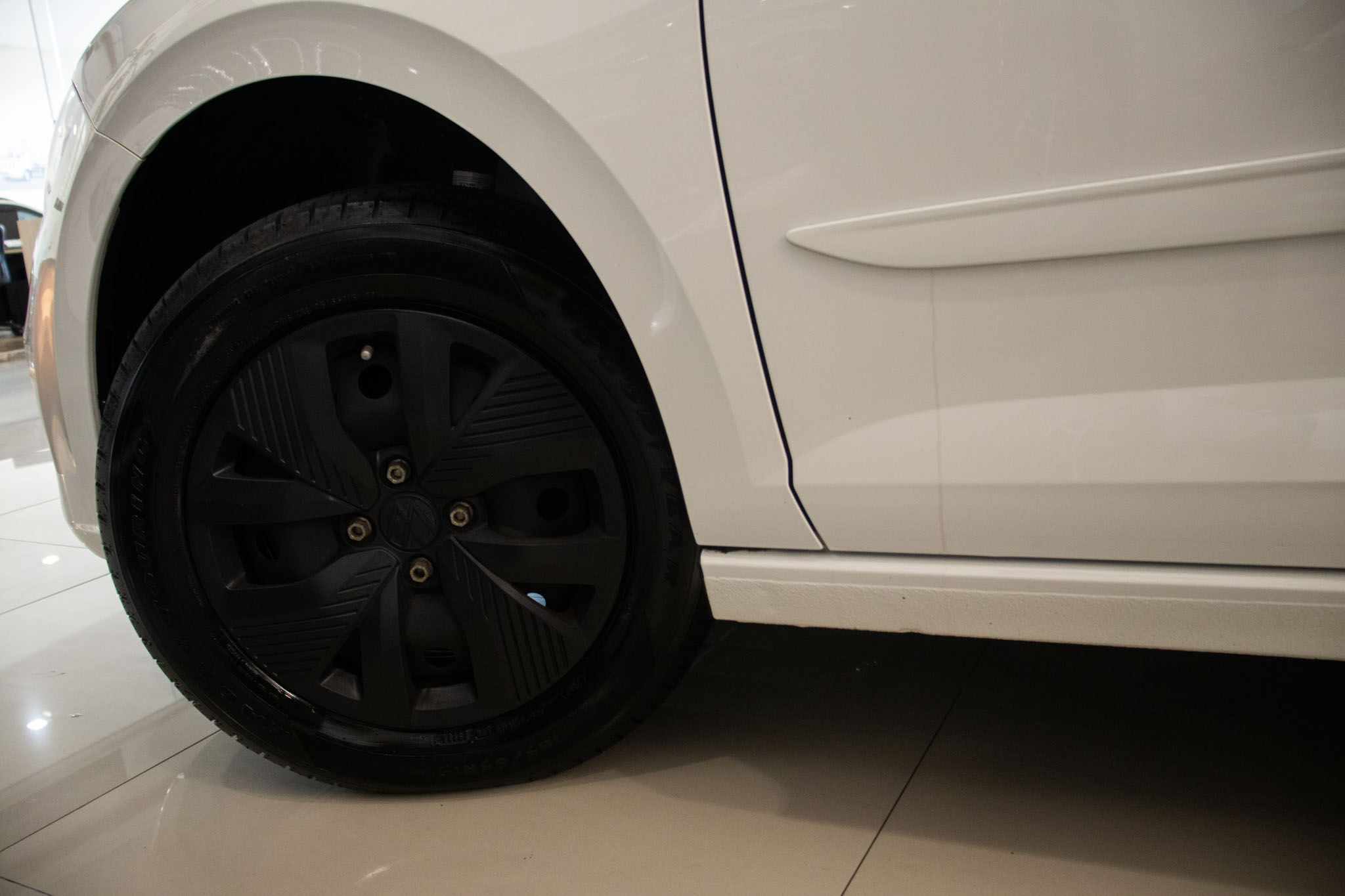 VW - Volkswagen-Polo-Polo Track 1.0 Flex 12V 5p