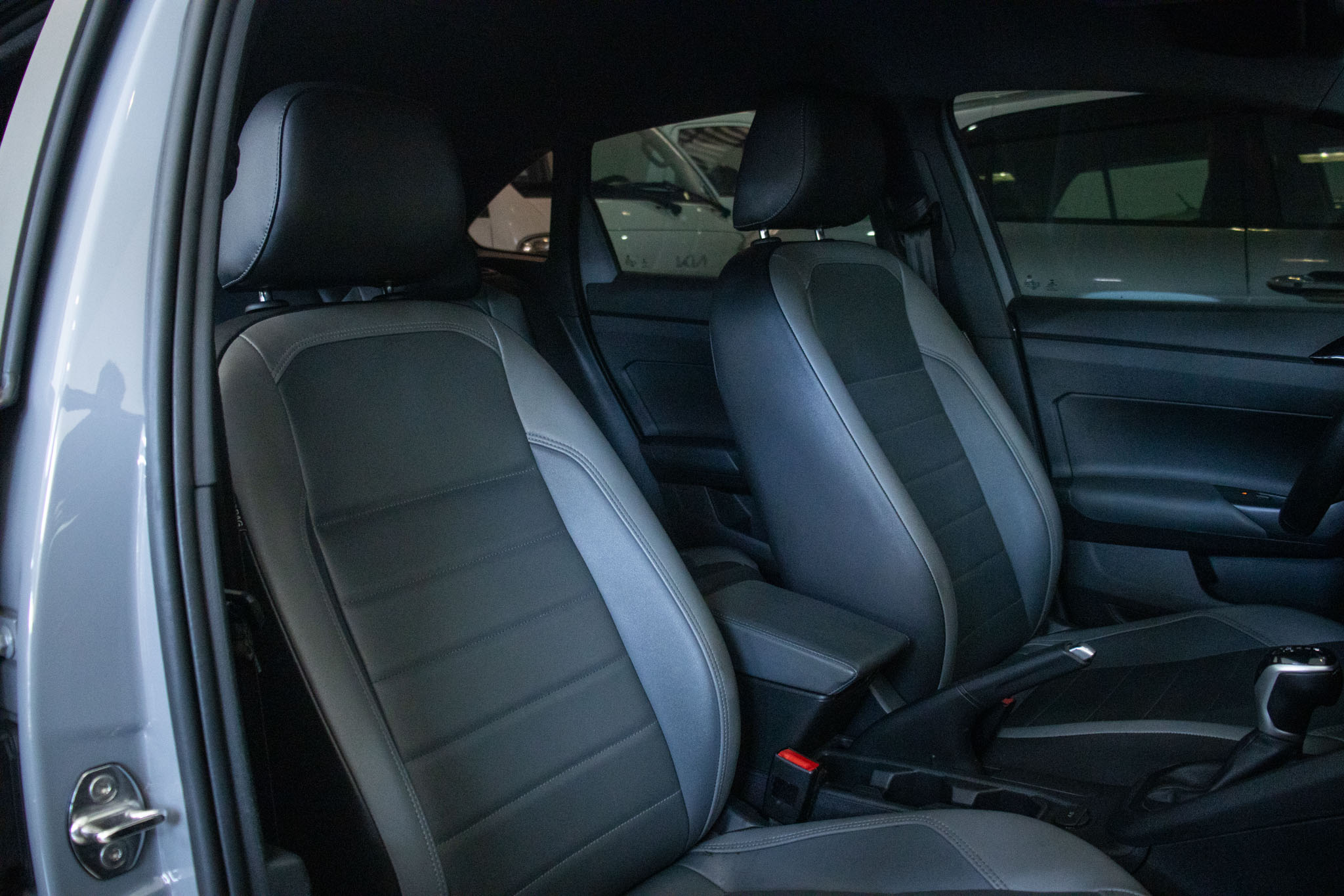 VW - Volkswagen-Nivus-Nivus Highline 1.0 200 TSI Flex Aut.