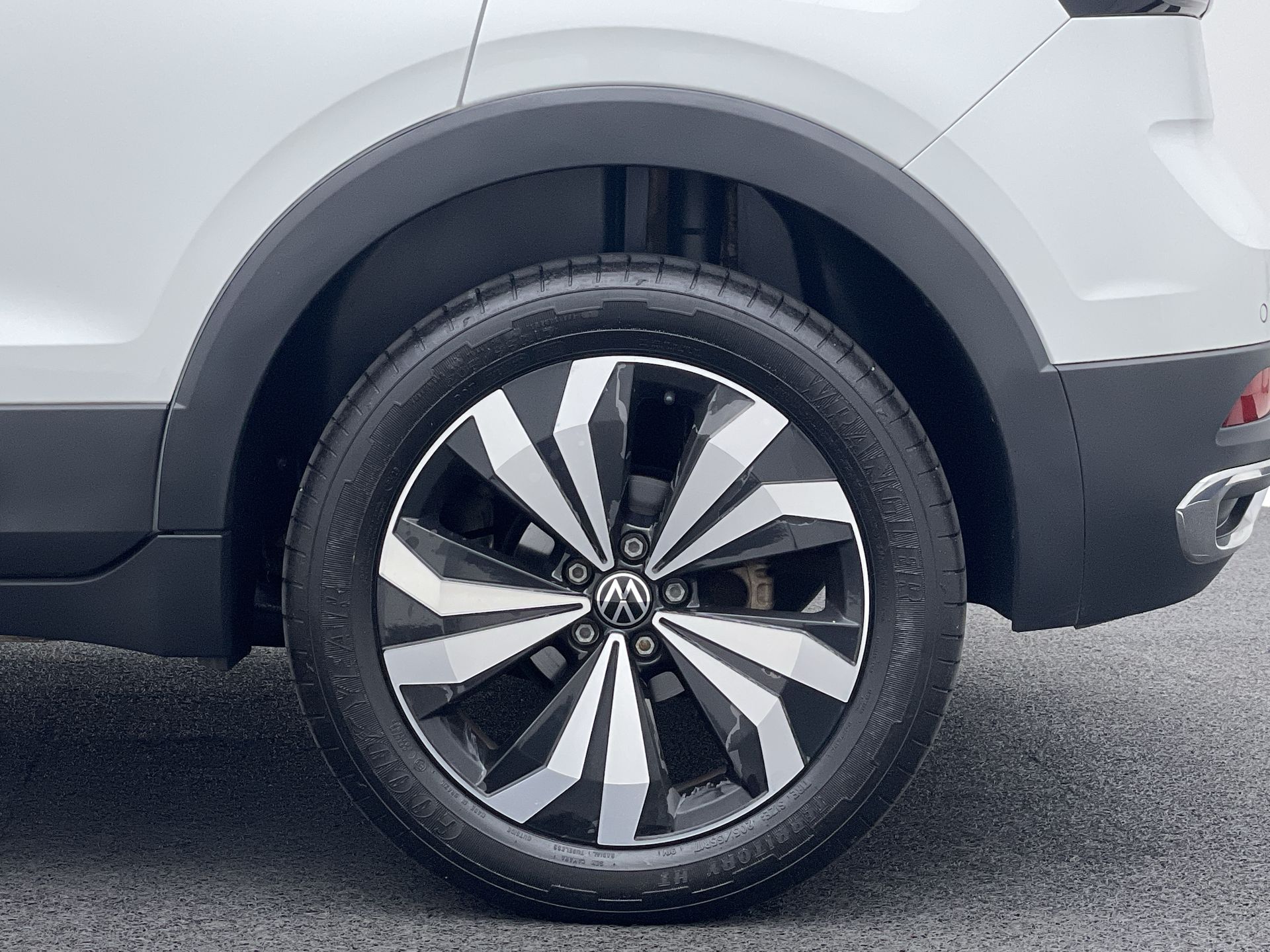 VW - Volkswagen-T-Cross-T-Cross Comfor. 200 TSI 1.0 Flex 5p Aut.