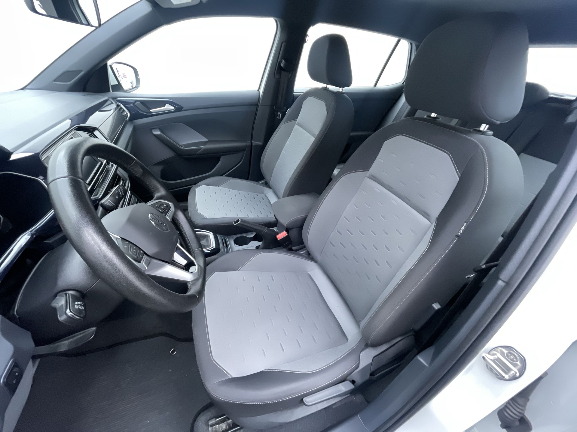 VW - Volkswagen-T-Cross-T-Cross Comfor. 200 TSI 1.0 Flex 5p Aut.