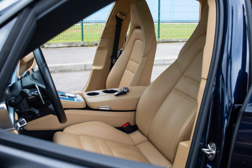 Porsche-PANAMERA-2.9 V6 E-HYBRID 4 SPORT TURISMO PDK