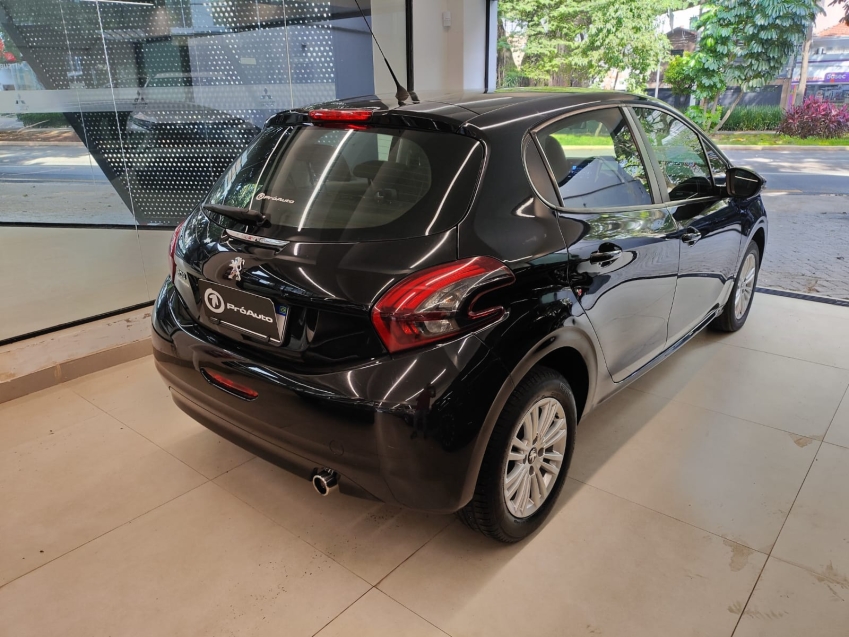 Peugeot-208-1.6 ACTIVE PACK 16V FLEX 4P AUTOMÁTICO