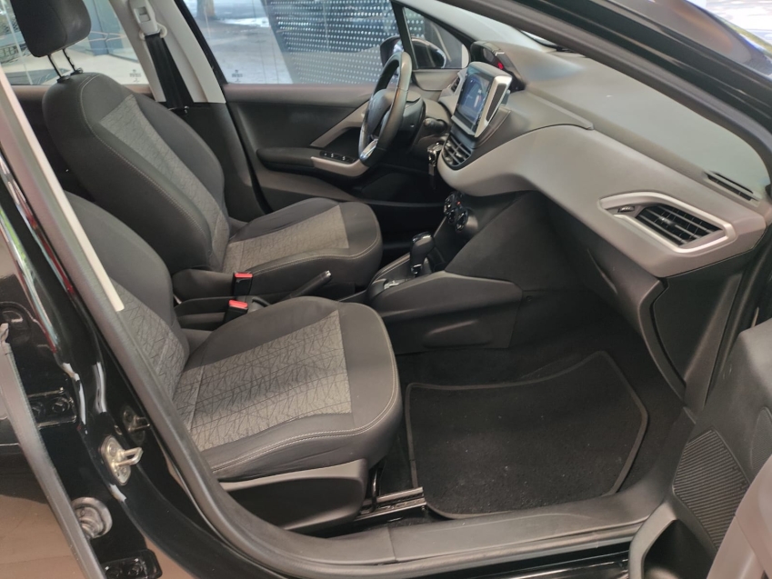 Peugeot-208-1.6 ACTIVE PACK 16V FLEX 4P AUTOMÁTICO