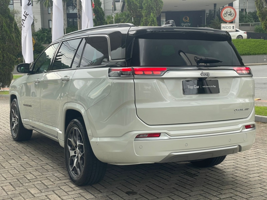 Jeep-COMMANDER-1.3 T270 TURBO FLEX OVERLAND AT6