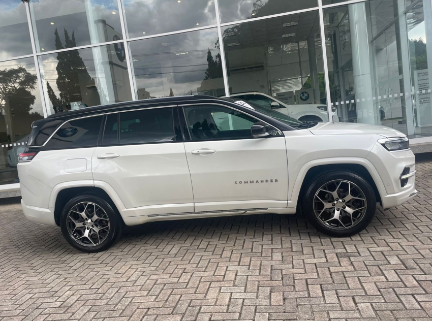 Jeep-COMMANDER-1.3 T270 TURBO FLEX OVERLAND AT6