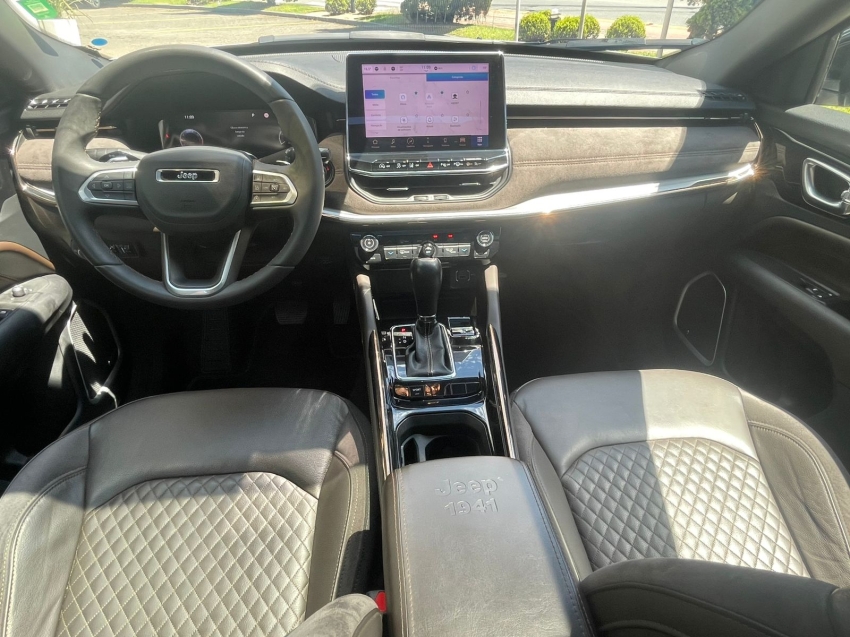 Jeep-COMMANDER-1.3 T270 TURBO FLEX OVERLAND AT6