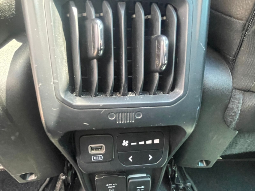 Jeep-COMMANDER-1.3 T270 TURBO FLEX OVERLAND AT6