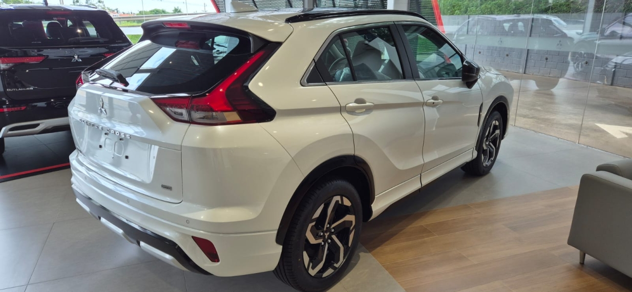 Mitsubishi-ECLIPSE CROSS-1.5 MIVEC TURBO GASOLINA HPE-S CVT