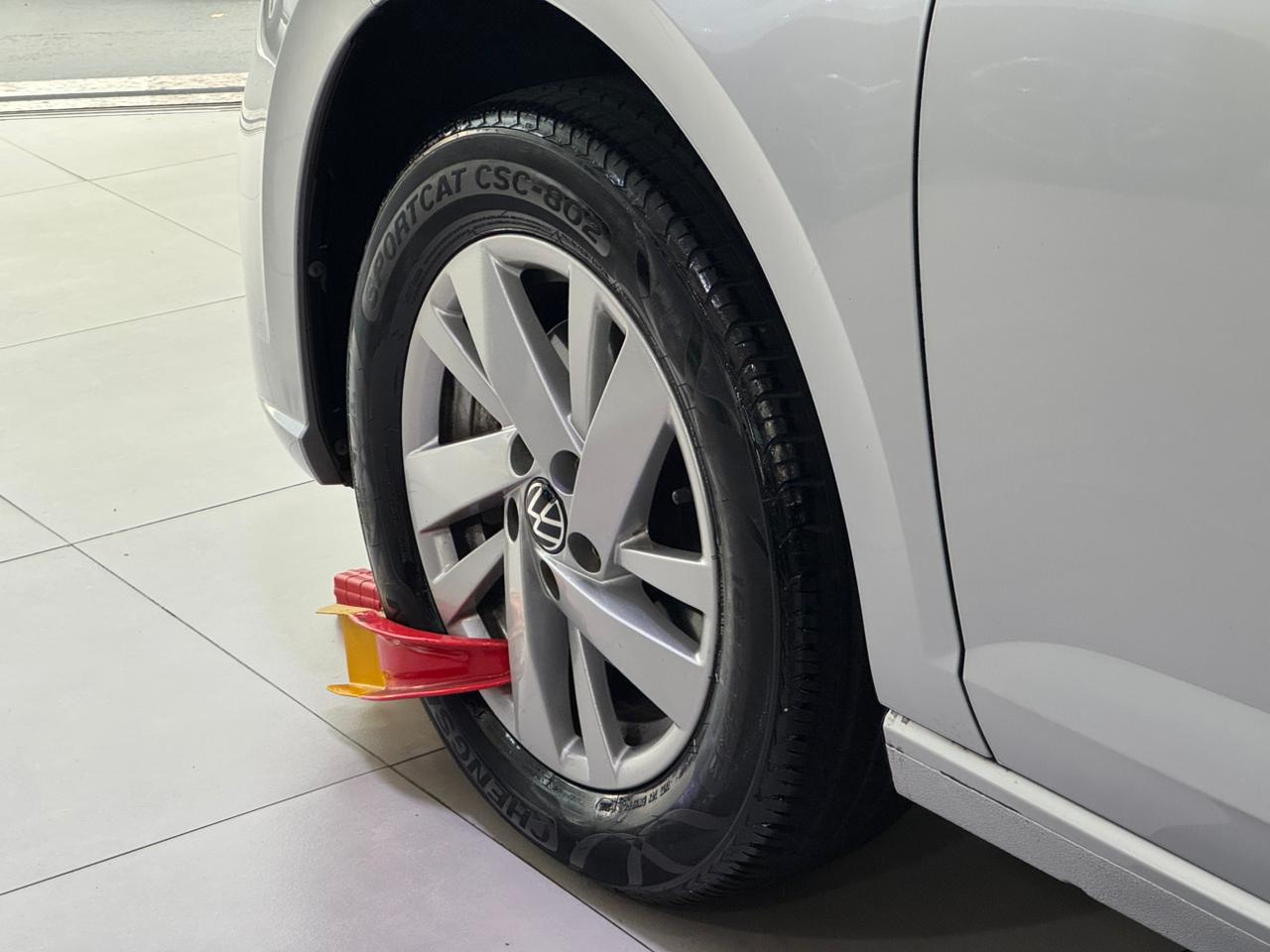 VW - Volkswagen-Polo-Polo Comfortline TSI 1.0 Flex 12V Aut.