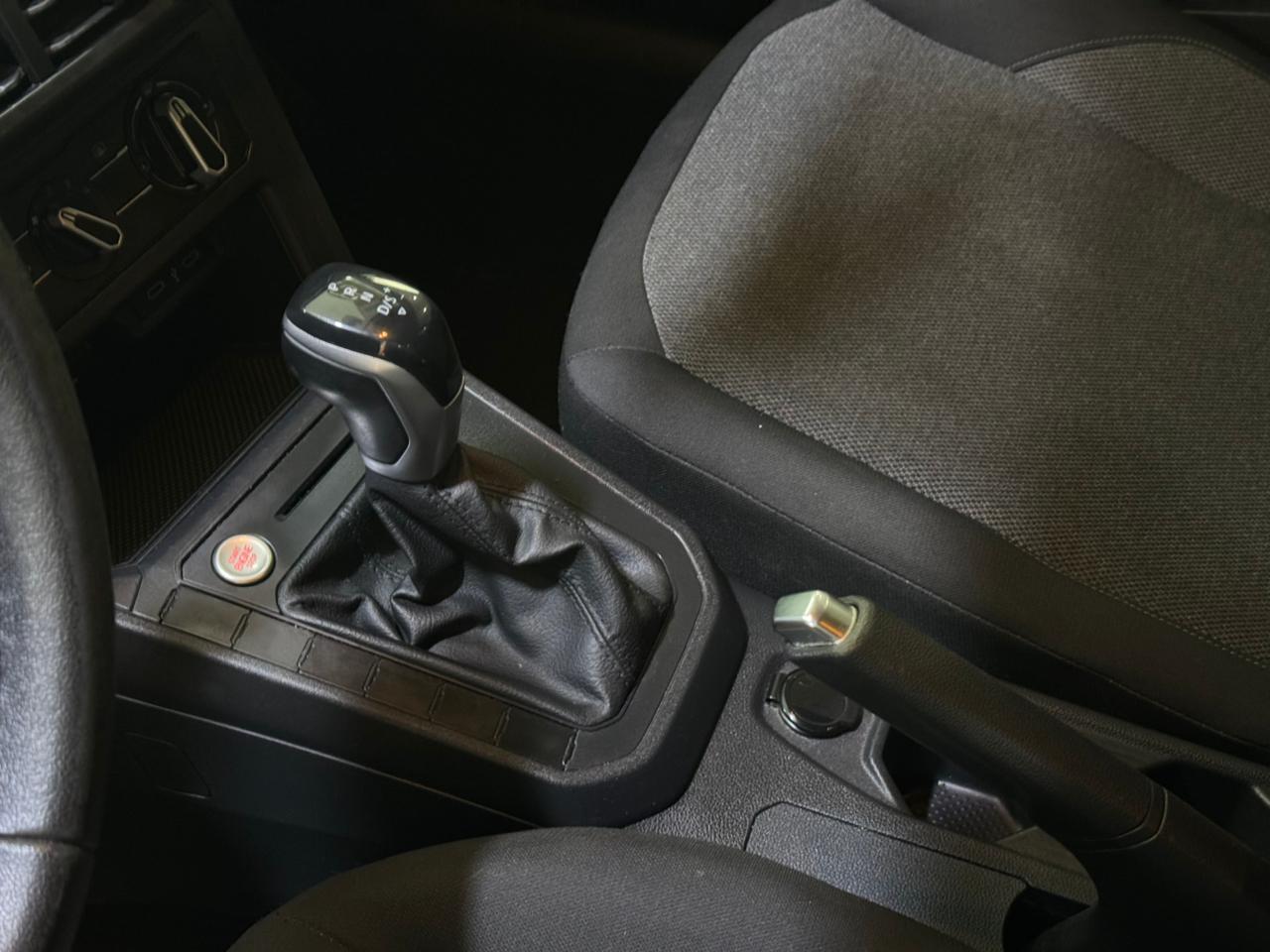 VW - Volkswagen-Polo-Polo Comfortline TSI 1.0 Flex 12V Aut.