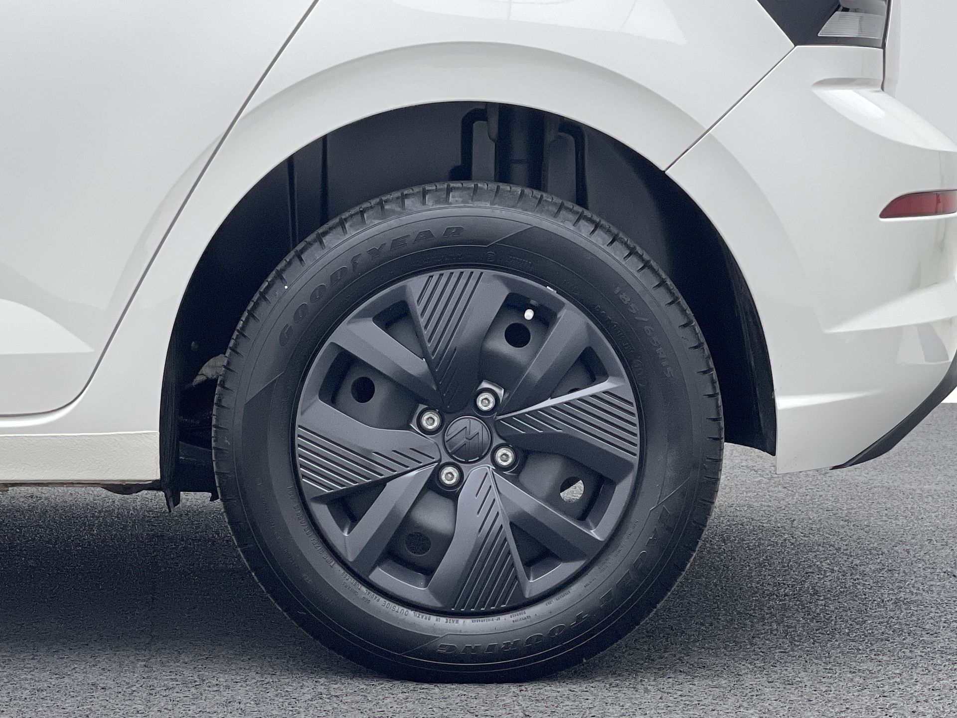 Polo Track 1.0 Flex 12V 5p