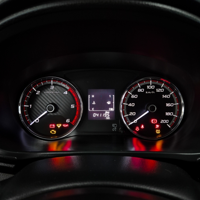 Mitsubishi-L200 TRITON-2.4 16V TURBO DIESEL GL CD 4X4 MANUAL