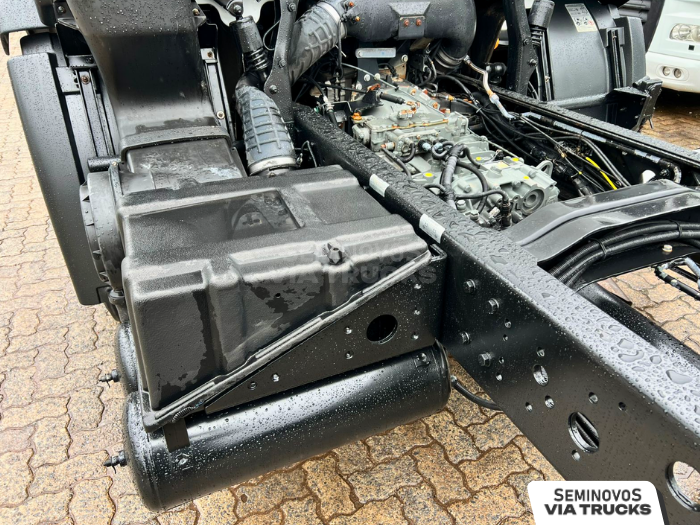 VOLKSWAGEN-24-280-24-280 E Constel. 6x2 2p (diesel)(E5)