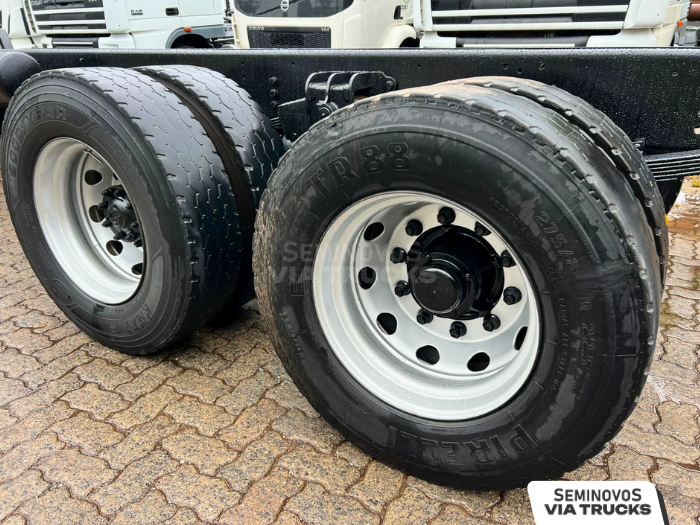 VOLKSWAGEN-24-280-24-280 E Constel. 6x2 2p (diesel)(E5)