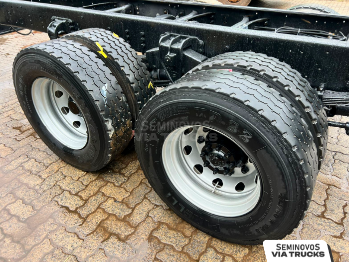 VOLKSWAGEN-24-280-24-280 E Constel. 6x2 2p (diesel)(E5)