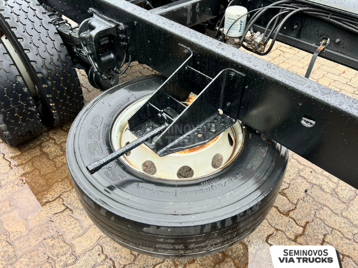 VOLKSWAGEN-24-280-24-280 E Constel. 6x2 2p (diesel)(E5)