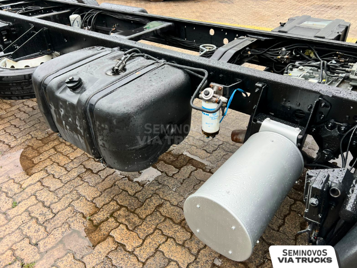 VOLKSWAGEN-24-280-24-280 E Constel. 6x2 2p (diesel)(E5)