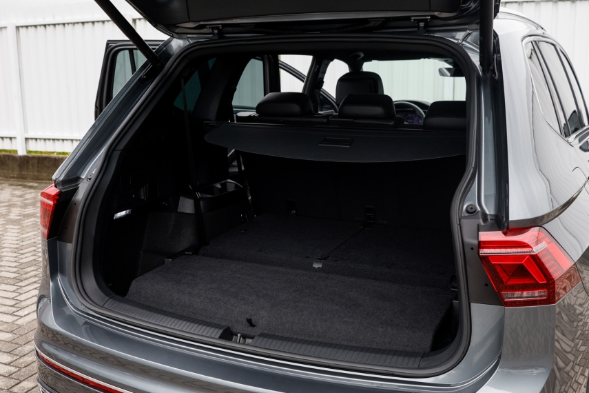 VW - Volkswagen-TIGUAN-2.0 300 TSI GASOLINA ALLSPACE R-LINE AUTOMÁTICO