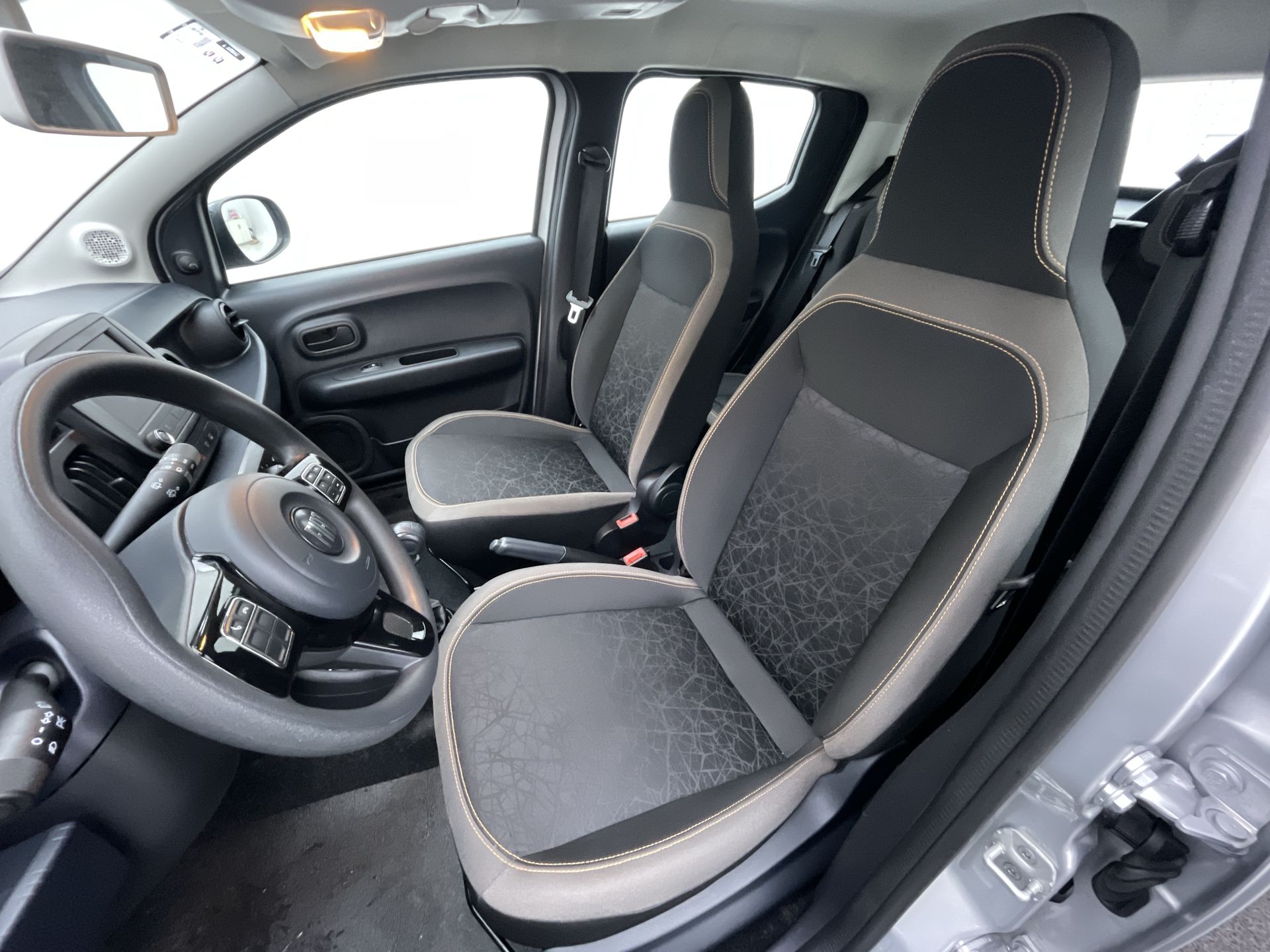 Fiat-MOBI-MOBI TREKKING 1.0 Flex 5p.