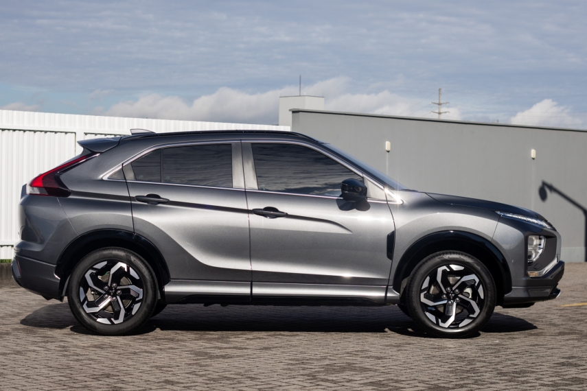 Mitsubishi-ECLIPSE CROSS-1.5 MIVEC TURBO GASOLINA HPE-S CVT