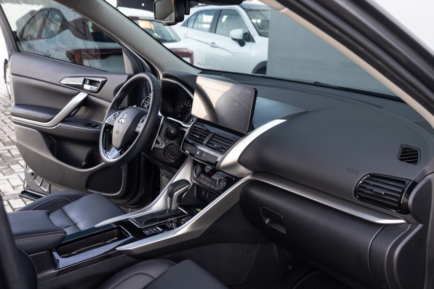 Mitsubishi-ECLIPSE CROSS-1.5 MIVEC TURBO GASOLINA HPE-S CVT