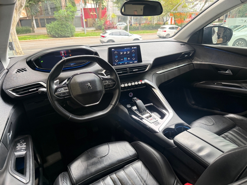 Peugeot-3008-1.6 GRIFFE PACK THP 16V GASOLINA 4P AUTOMÁTICO