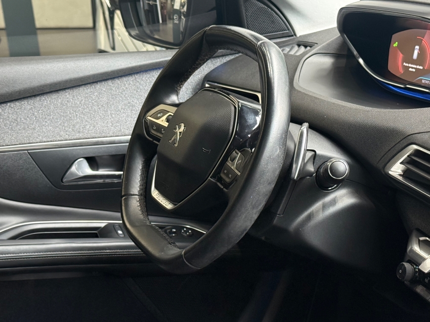 Peugeot-3008-1.6 GRIFFE PACK THP 16V GASOLINA 4P AUTOMÁTICO