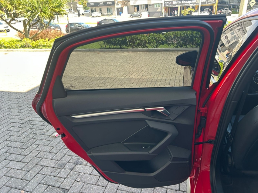 Audi-A3-1.4 35 TFSI GASOLINA SEDAN S LINE LIMITED TIPTRONIC