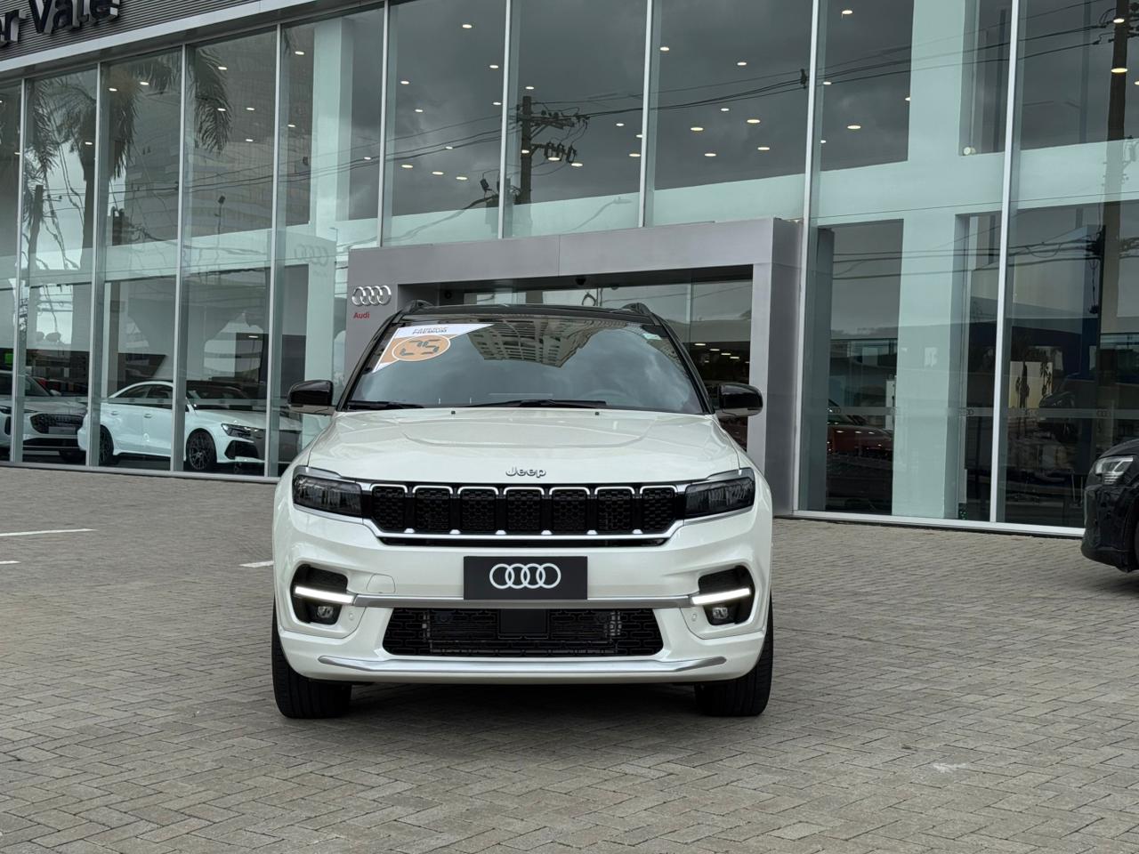 Jeep-COMMANDER-Commander Overland T270 1.3 TB Flex Aut.