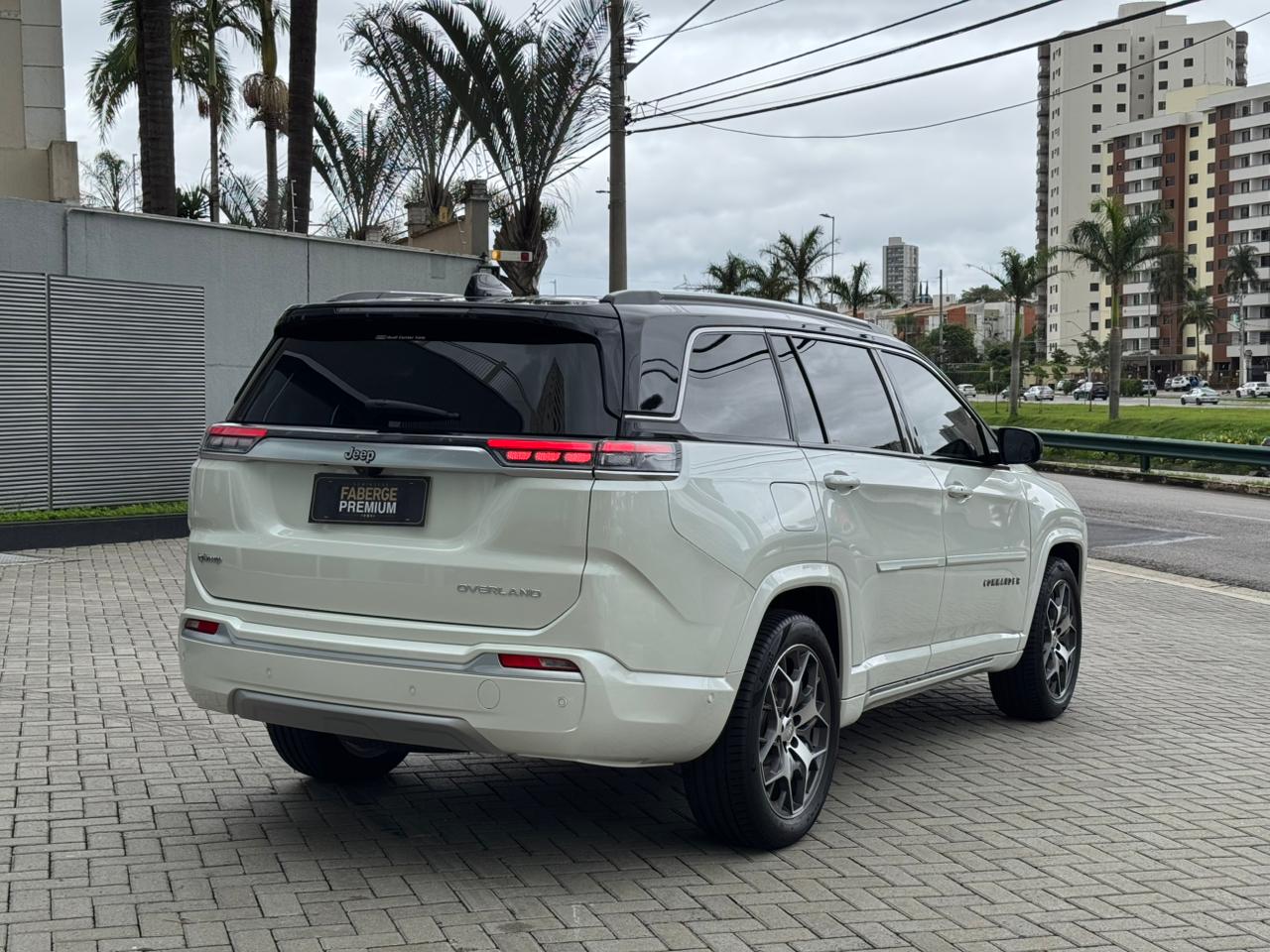 Jeep-COMMANDER-Commander Overland T270 1.3 TB Flex Aut.