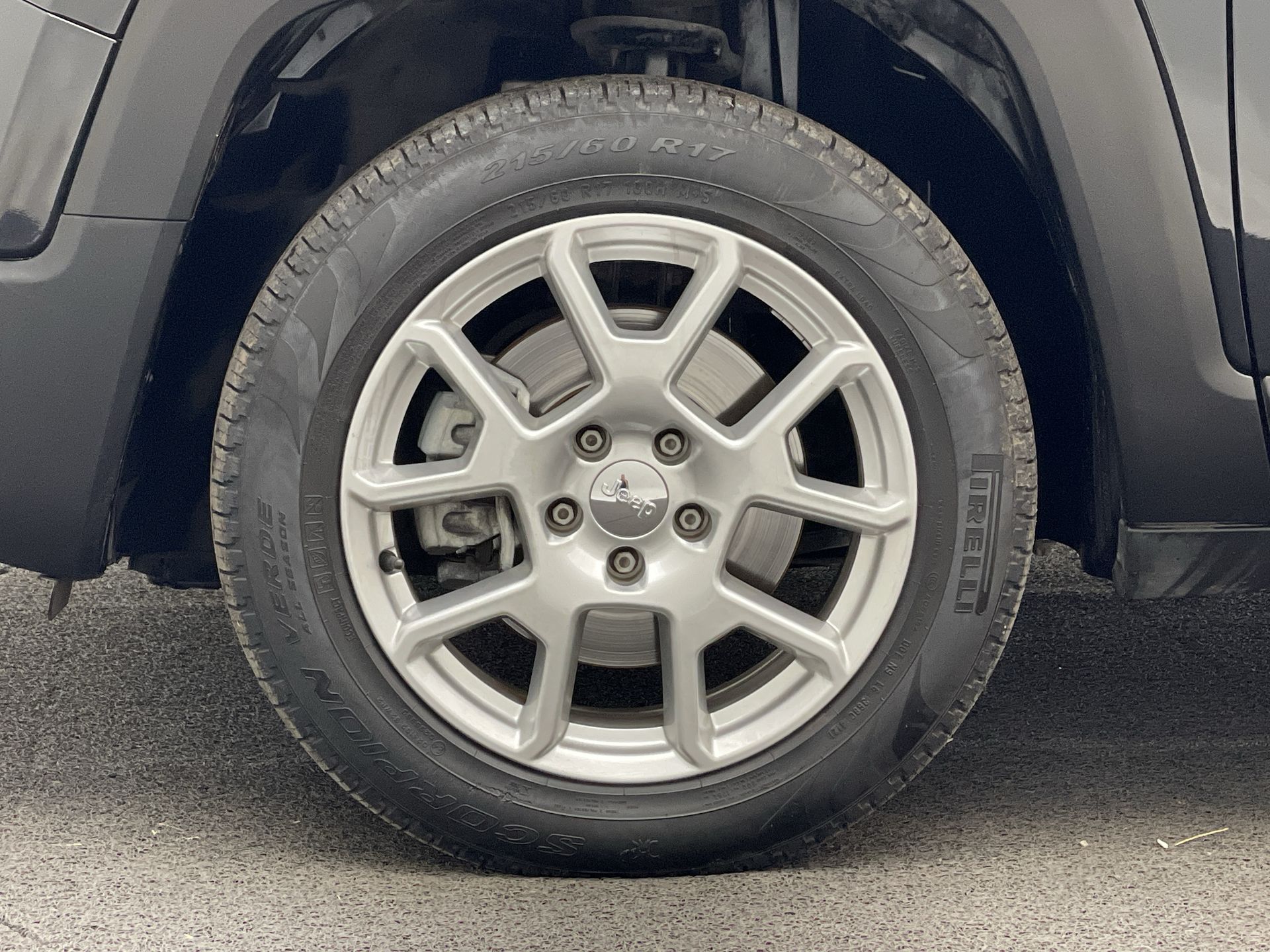 Jeep-RENEGADE-Renegade Sport 1.8 4x2 Flex 16V Aut.