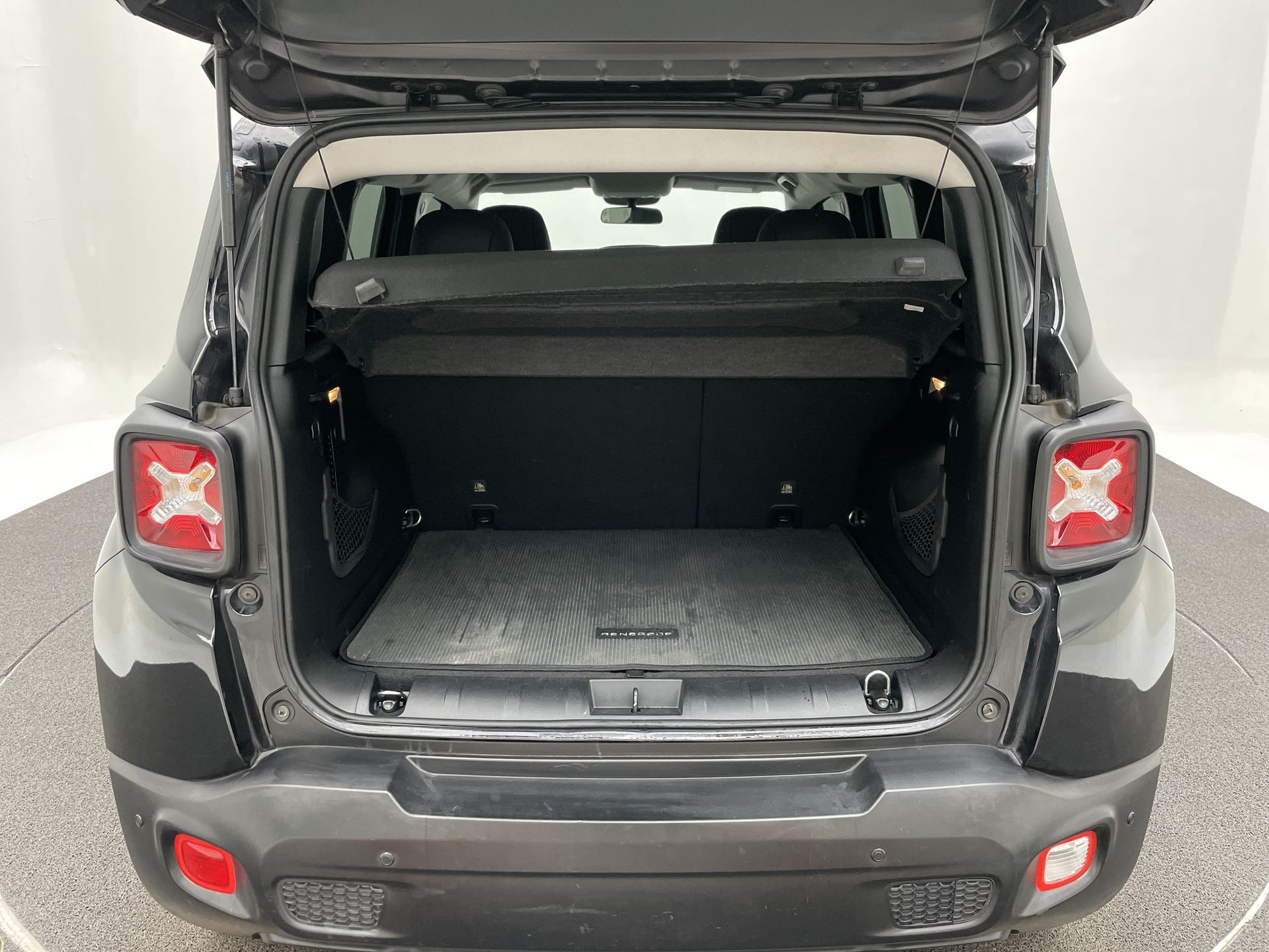 Jeep-RENEGADE-Renegade Sport 1.8 4x2 Flex 16V Aut.