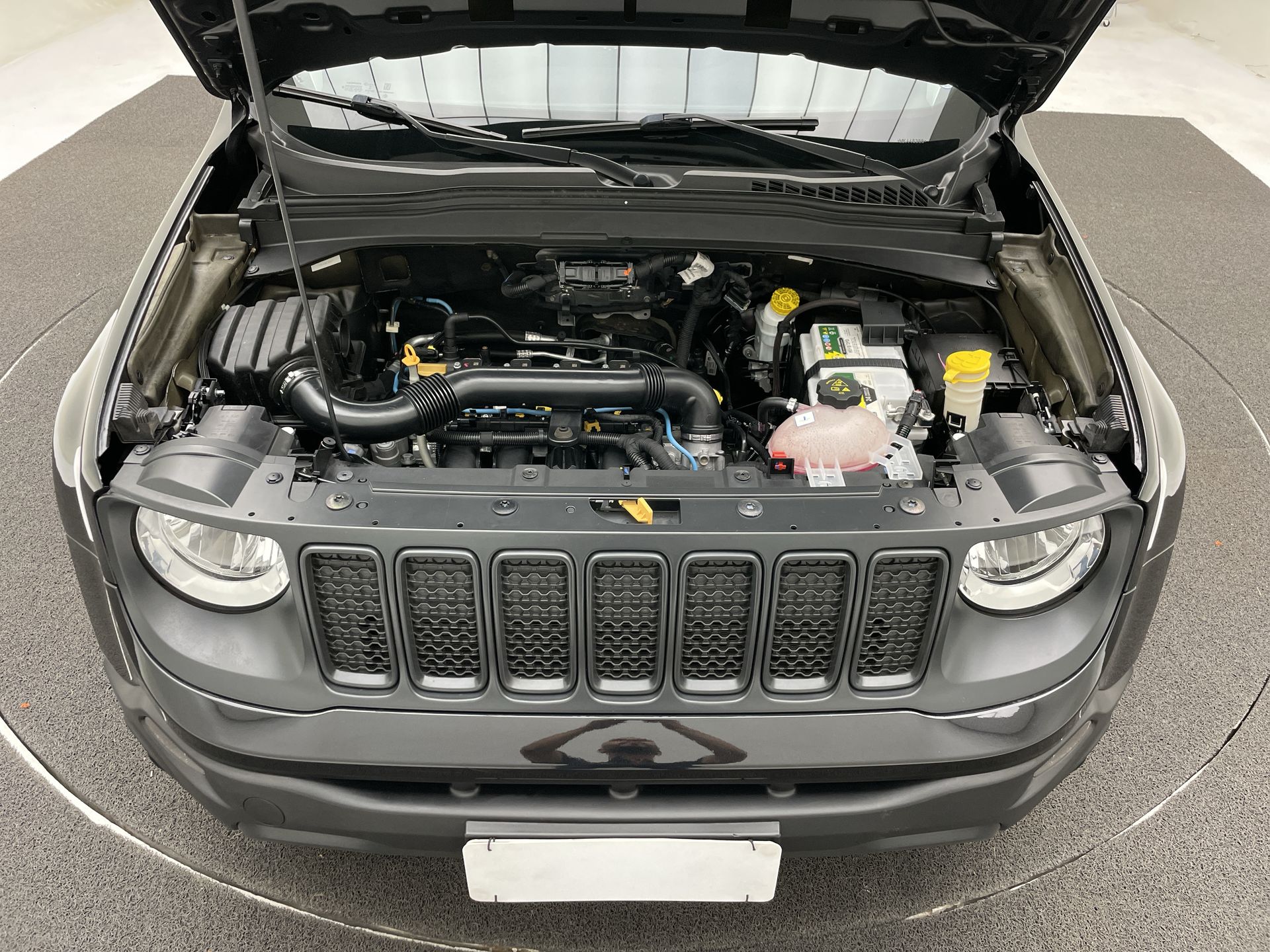 Jeep-RENEGADE-Renegade Sport 1.8 4x2 Flex 16V Aut.